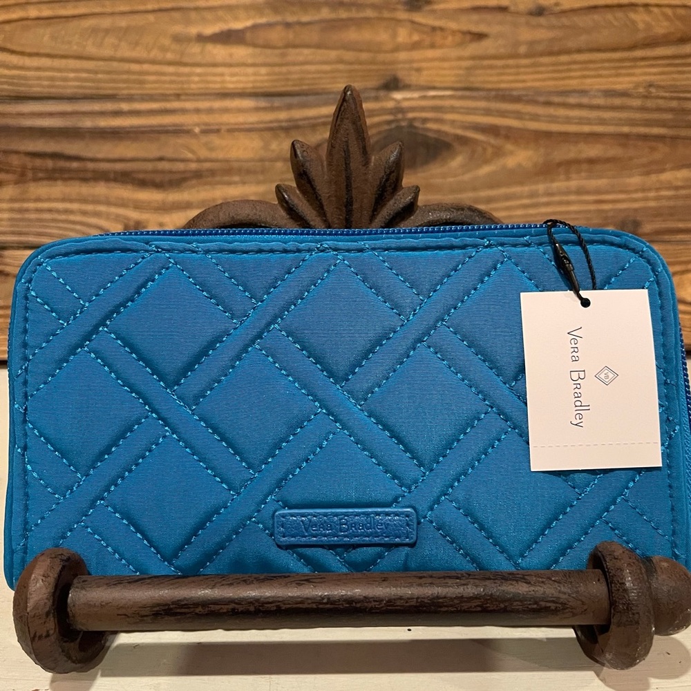 Vera Bradley Bahama Bay RFID Georgia Wallet Microfiber RFID